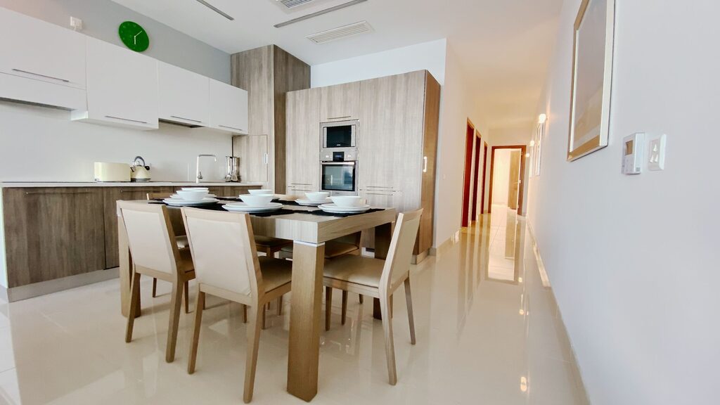 Sliema, Furnished Penthouse's Image 3