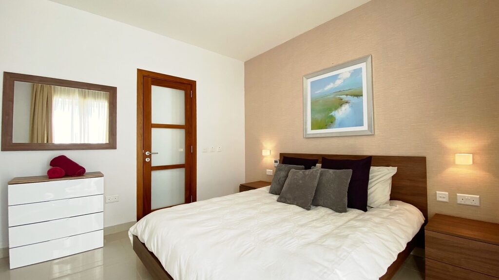 Sliema, Furnished Penthouse's Image 4