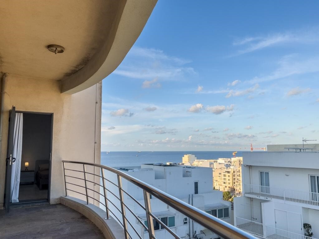 St Pauls Bay, Furnished Apartment's Image 7