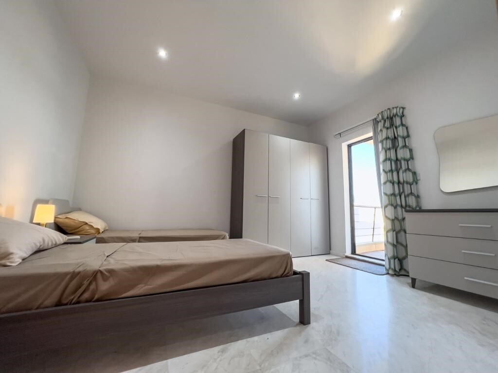 St Pauls Bay, Furnished Apartment's Image 6