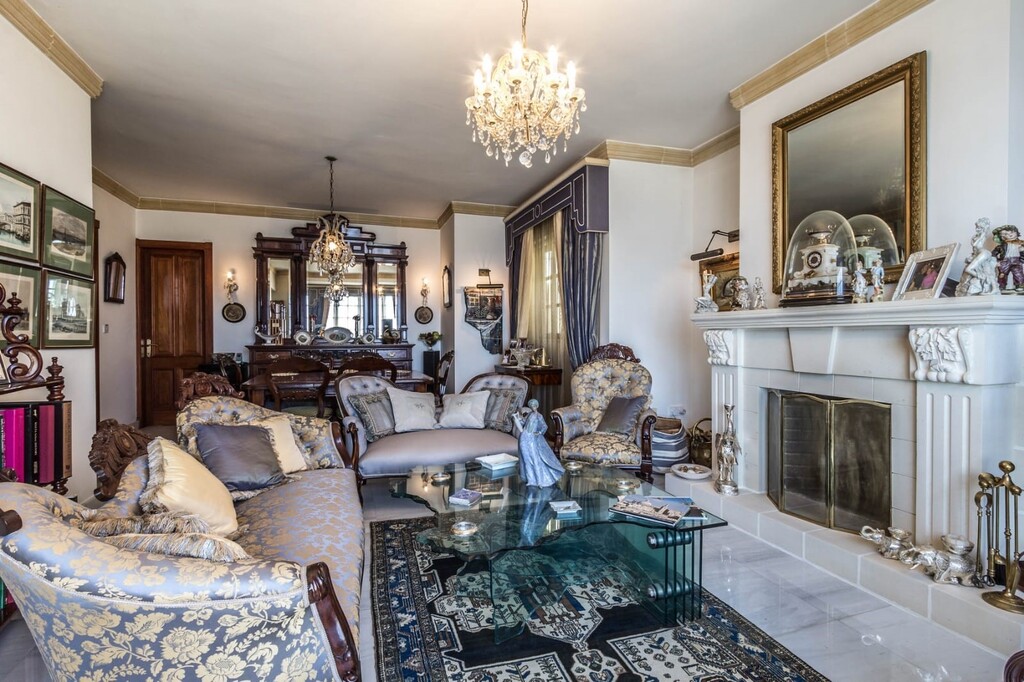 Sliema Seafront Penthouse's Image 3