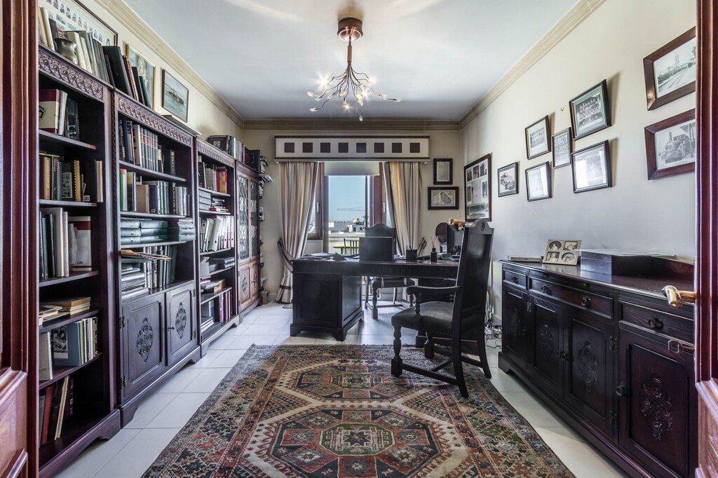 Sliema Seafront Penthouse's Image 9