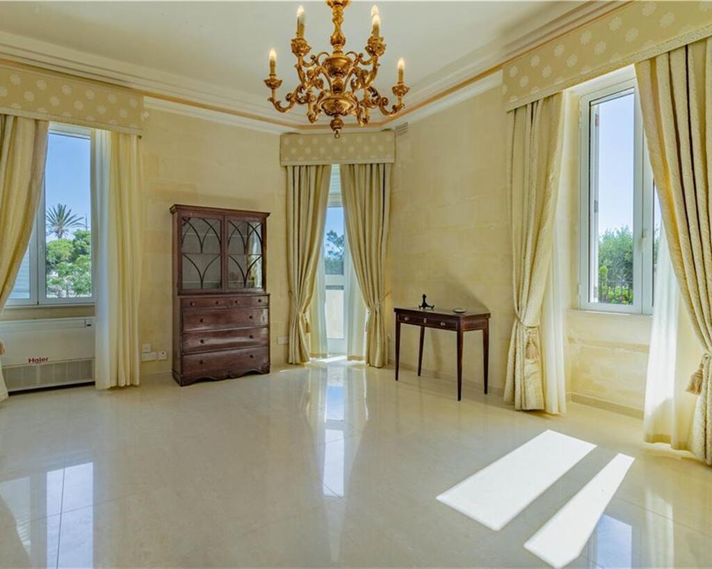 P_006411_TaXbiex-villa-for-sale
