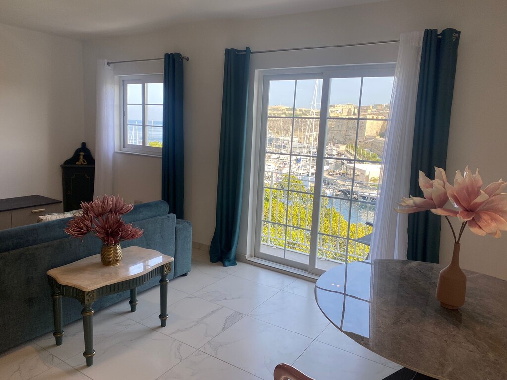 Pieta, Furnished Apartment's Image 5