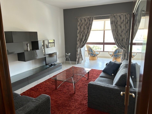 Sliema-apartment-to-let-family-room-oyster-christies