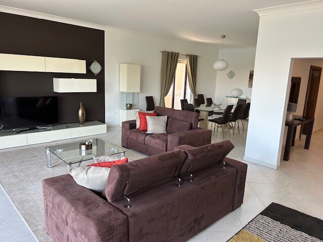 Sliema-apartment-to-let-sitting-area-oyster-christies