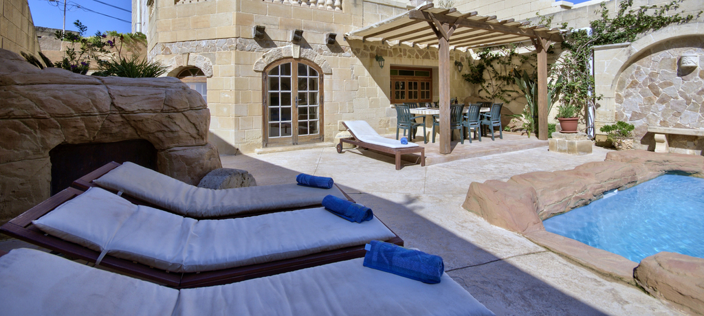 Gharb (Gozo) Furnished Farmhouse's Image 3
