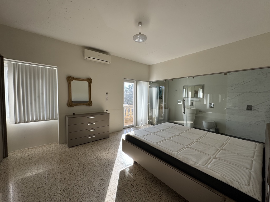 Iklin, Furnished Semi-detached Villa's Image 5