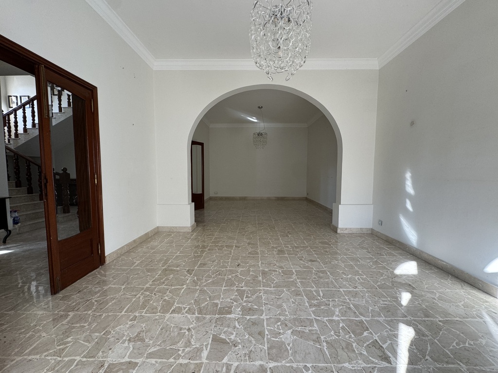 Iklin-villa-to-let-safe-area-oyster-christies