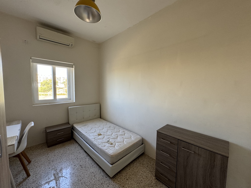 Iklin, Furnished Semi-detached Villa's Image 7