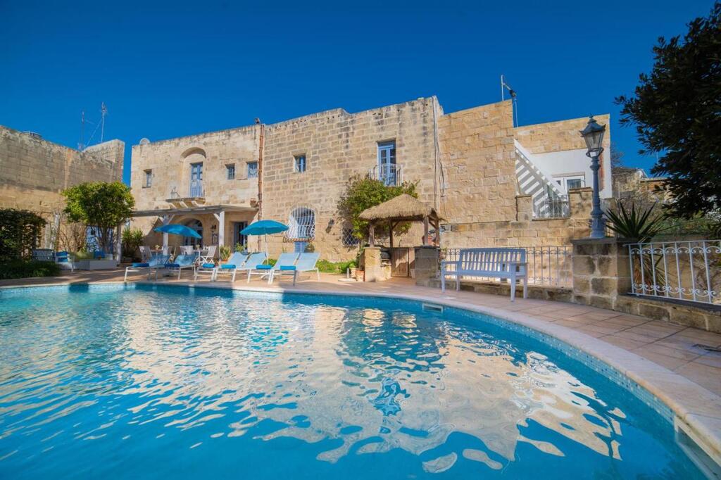 P_006445_Zebbug-house-of-charact