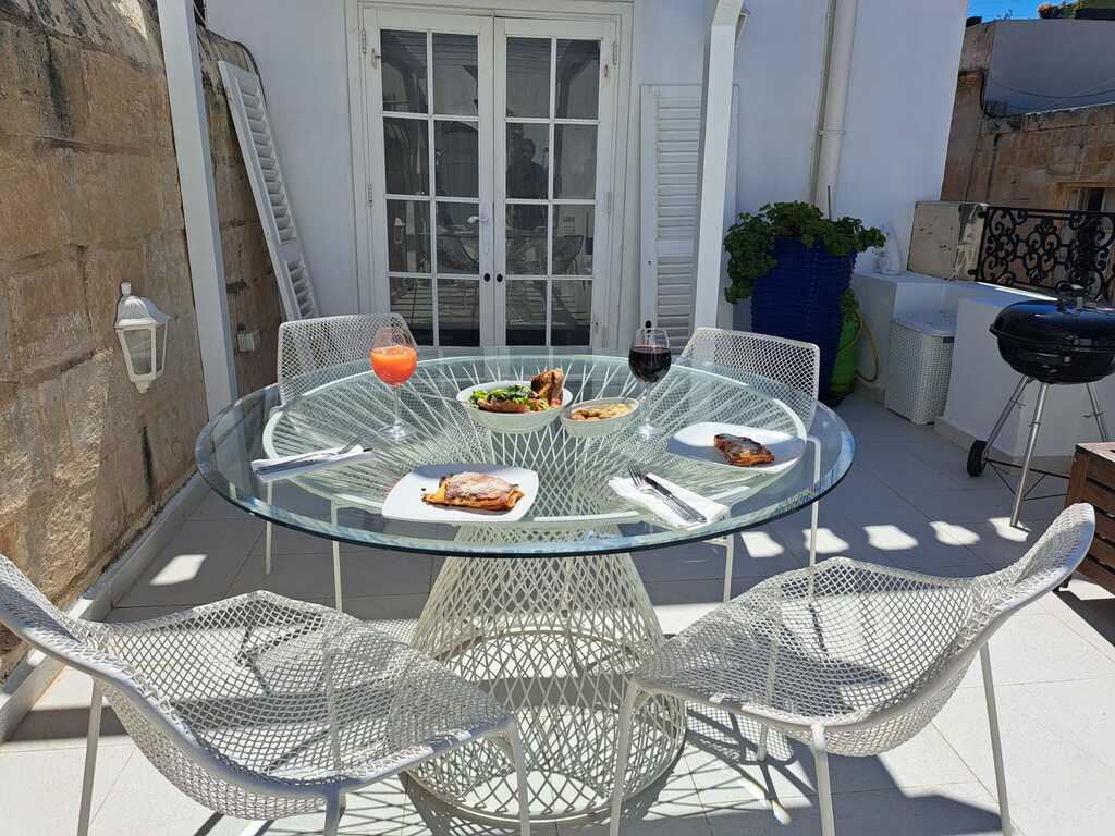 P_006503_Sliema-townhouse-to-let