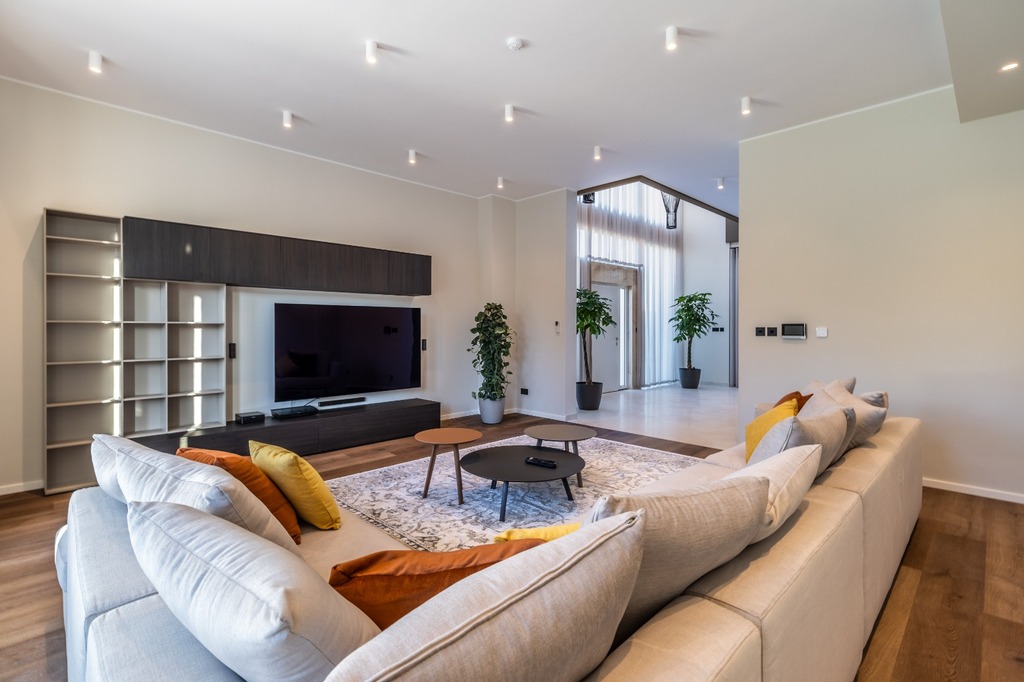 Madliena, Furnished Semi-detached Villa's Image 3