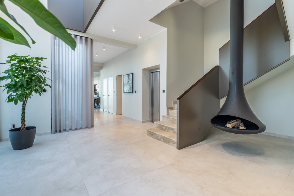 Madliena, Furnished Semi-detached Villa's Image 14