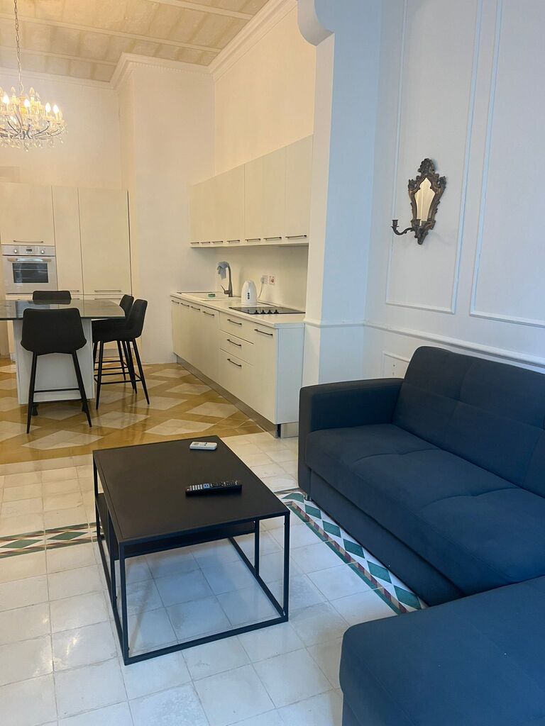 Sliema, Furnished Town House's Image 3