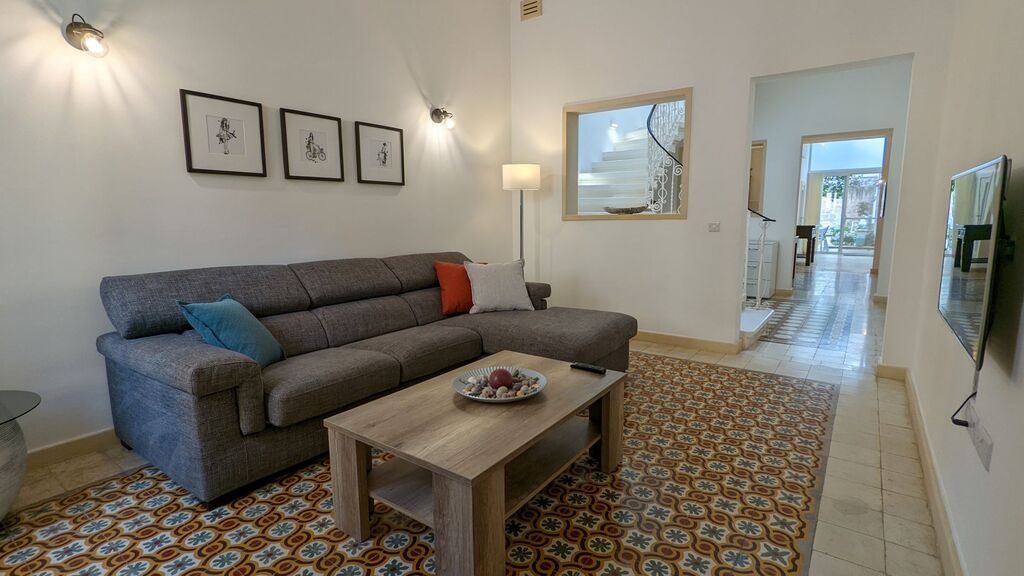 P_006531_Sliema-townhouse-to-let