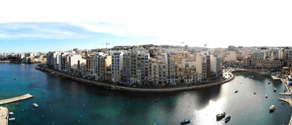 St Julians Seafront Apartment's Image 5
