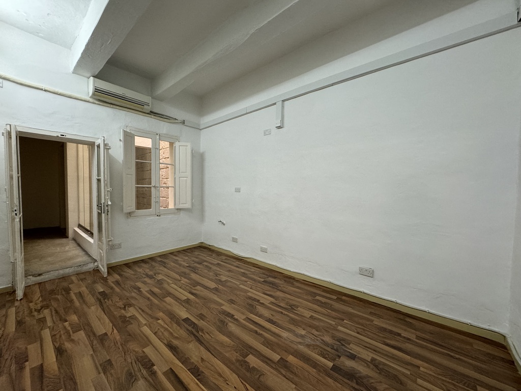 Valletta Converted Town House's Image 19