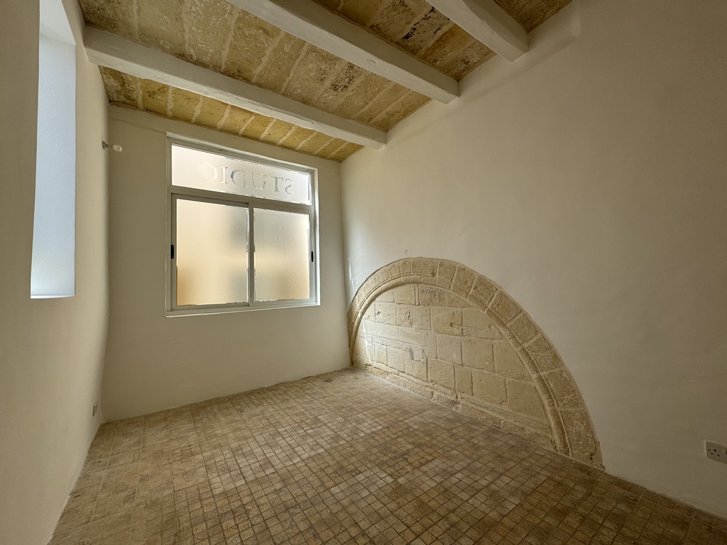 Valletta Converted Town House's Image 22