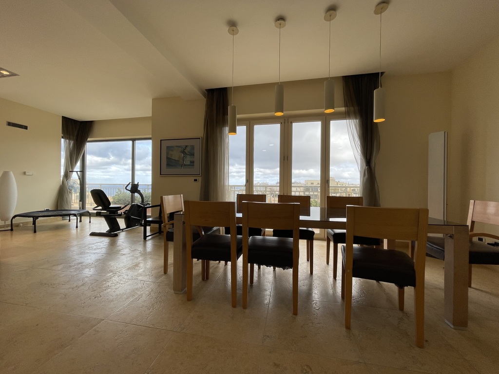 Portomaso, Seafront Penthouse's Image 5