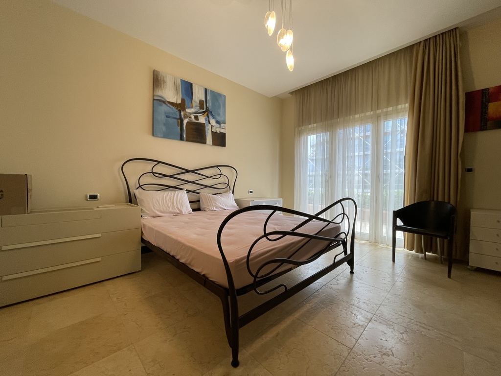 Portomaso, Seafront Penthouse's Image 9