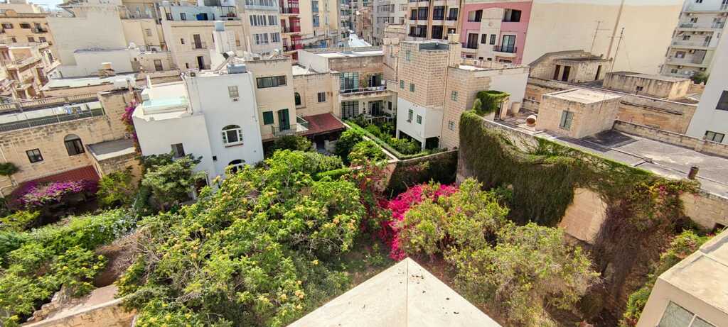 Sliema, Luxury Furnished Penthouse's Image 20