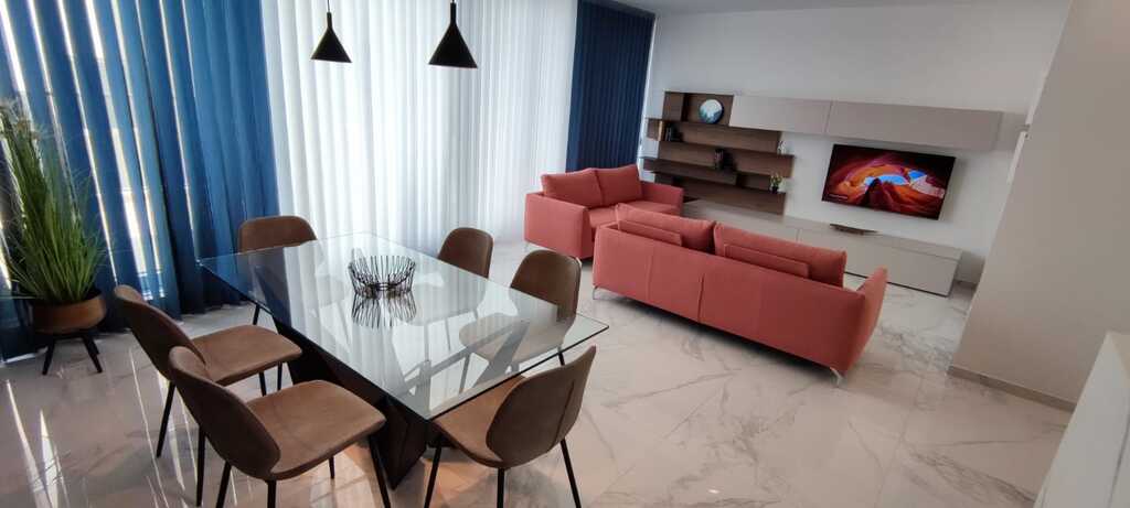 Sliema, Luxury Furnished Penthouse's Image 5