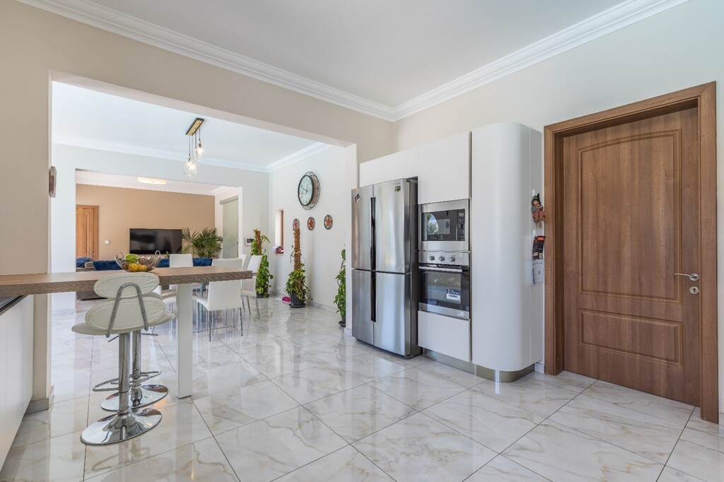 Zebbug Luxury Semi-detached Villa's Image 8