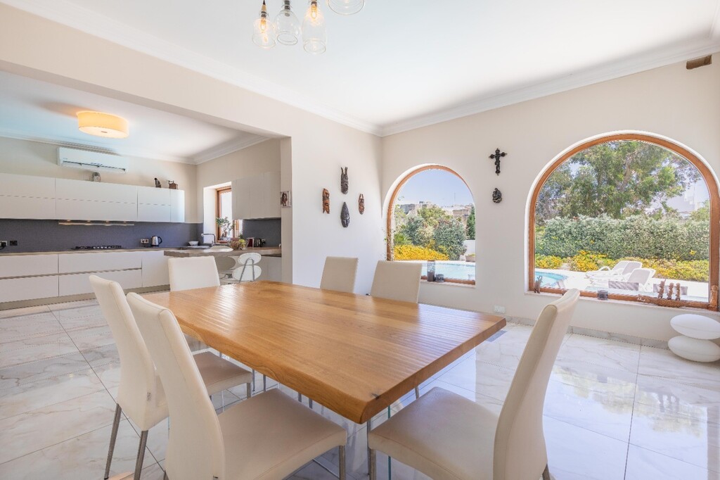 Zebbug Luxury Semi-detached Villa's Image 7