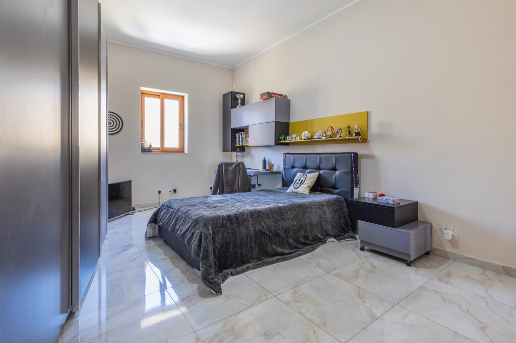 Zebbug Luxury Semi-detached Villa's Image 12