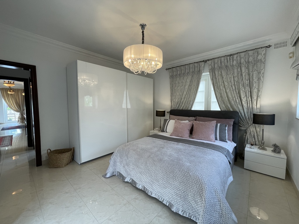 Madliena, Elegant Villa's Image 7