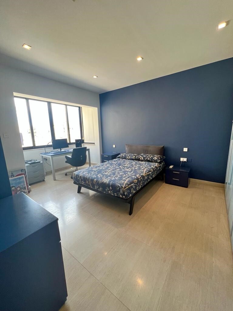 St Julians Seafront Apartment's Image 10