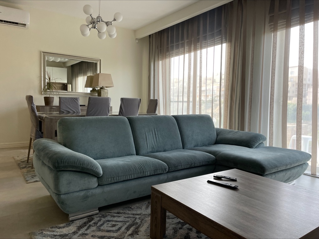P_006687_St.Julians_maisonette_t