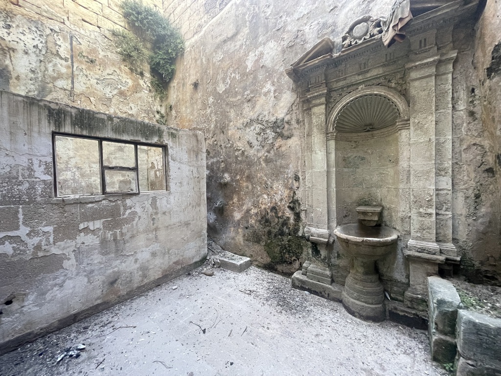 P_006700_Kalkara_townhouse_for_s