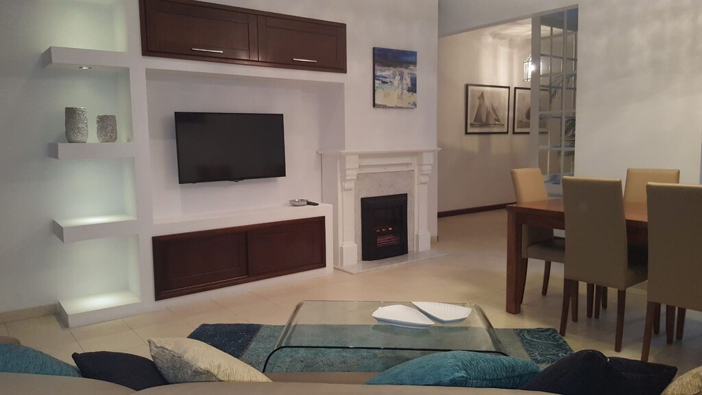 P_006703_Ibragg_maisonette_to_le
