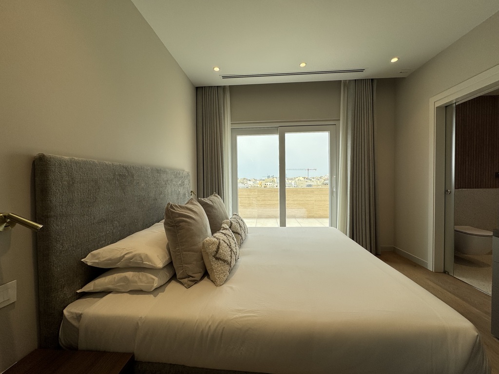 Sliema, Seafront Penthouse's Image 7