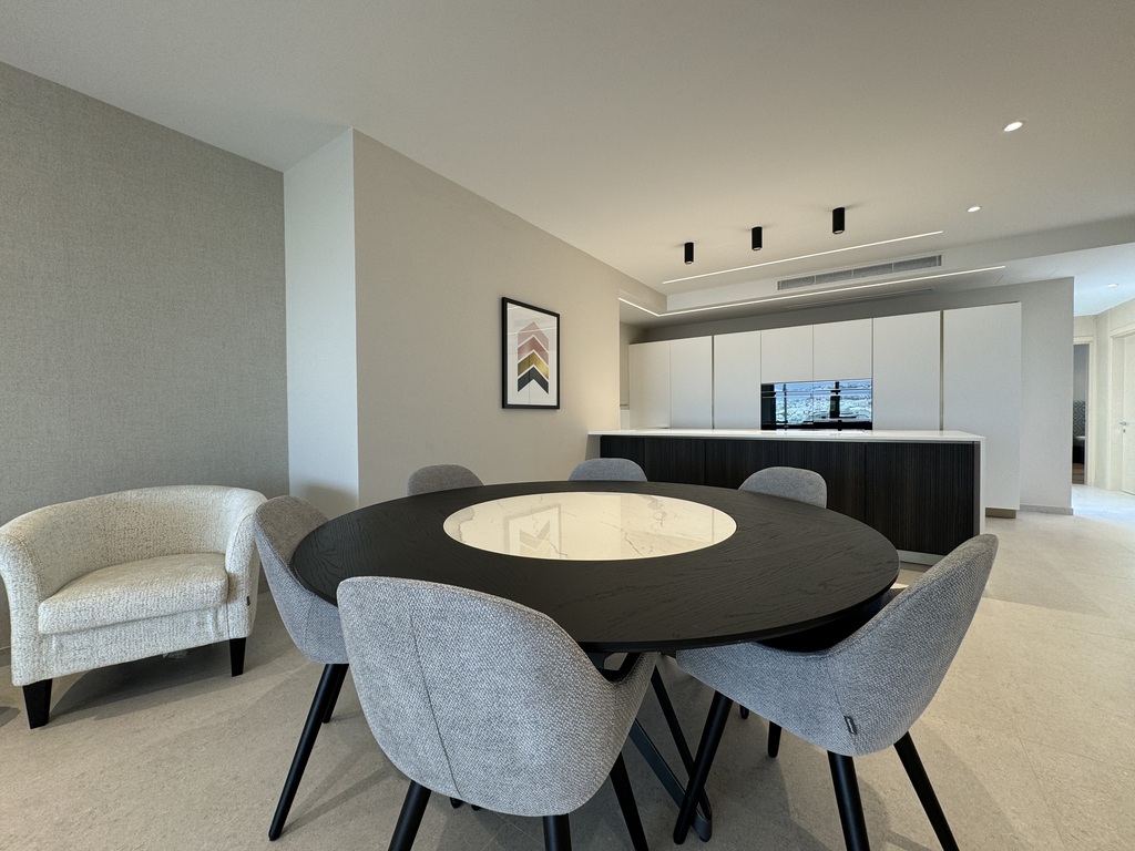 Sliema, Seafront Penthouse's Image 4