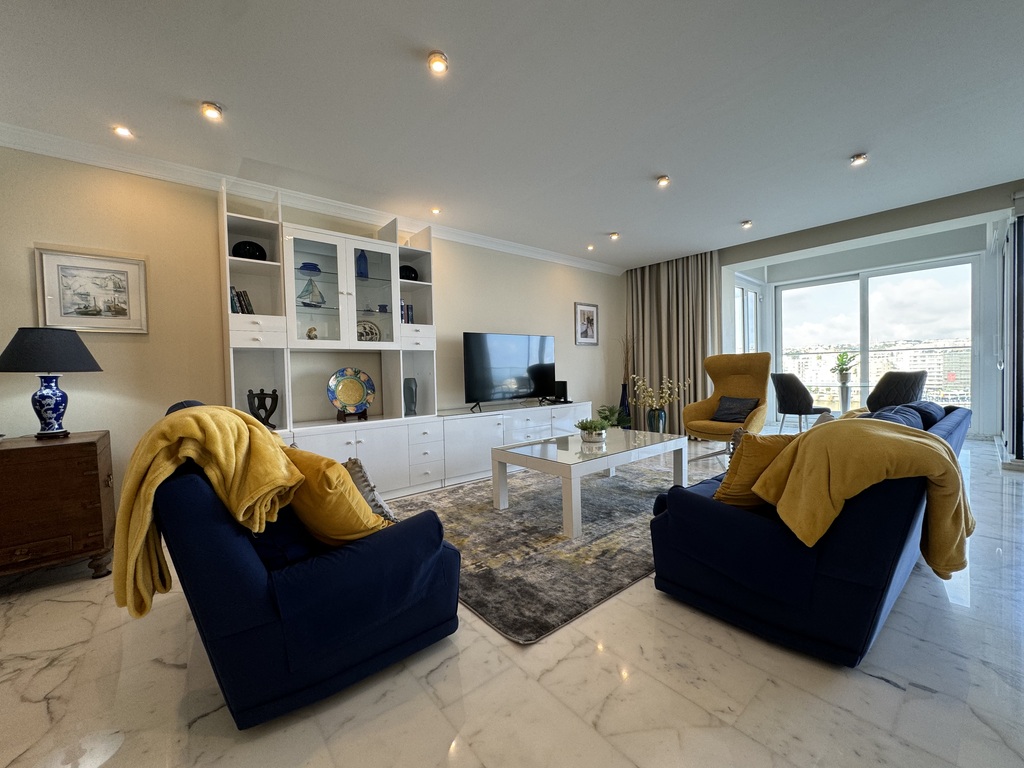 Sliema-apartment-to-let-luxury-apartment-oyster-christies