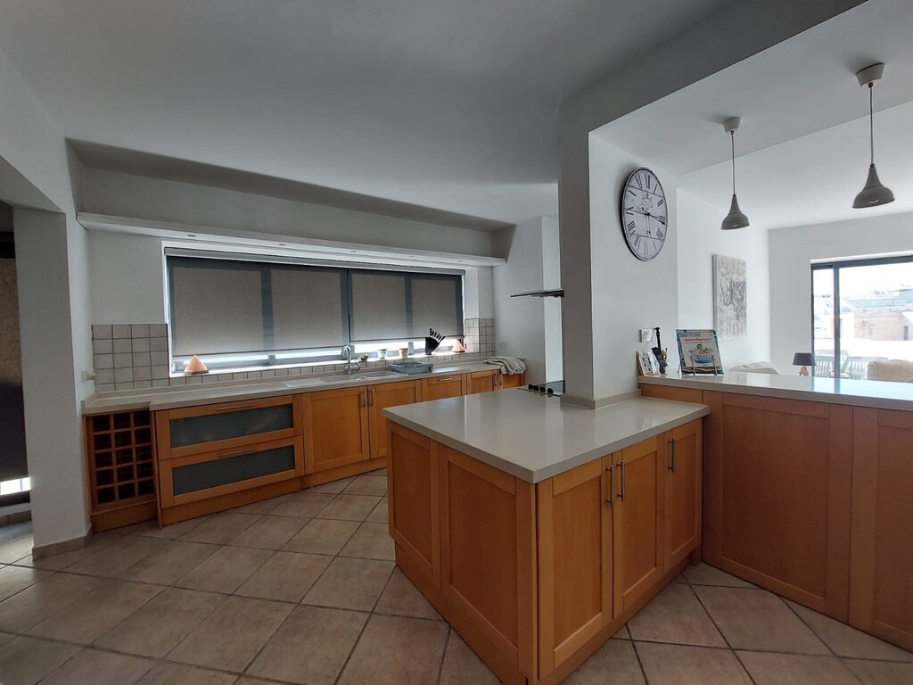Sliema, Furnished Duplex Penthouse's Image 4