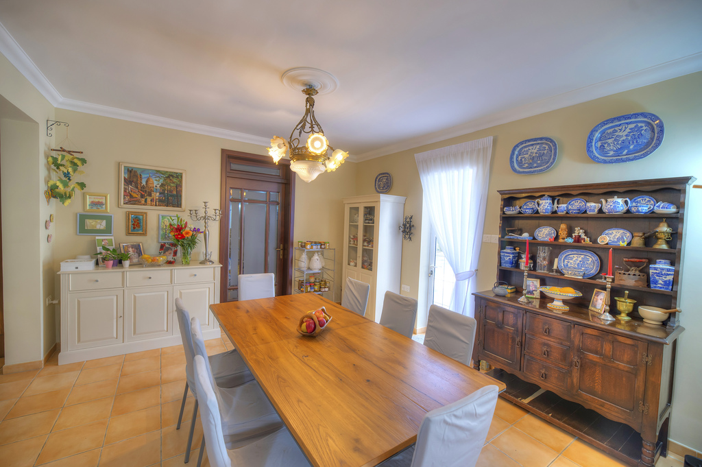 Madliena, Furnished Semi-detached Villa's Image 6