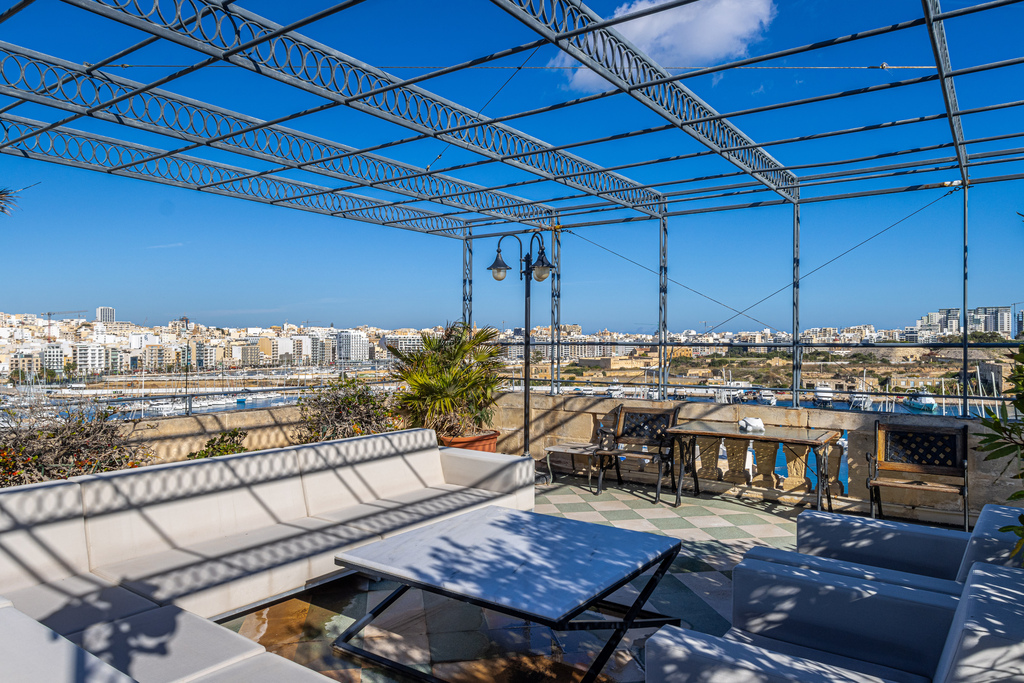 Ta' Xbiex, Furnished Villa's Image 8