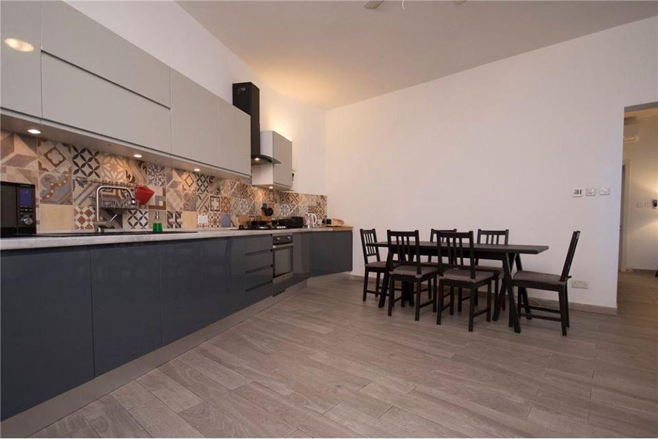 P_006788_Sliema-townhouse-to-let