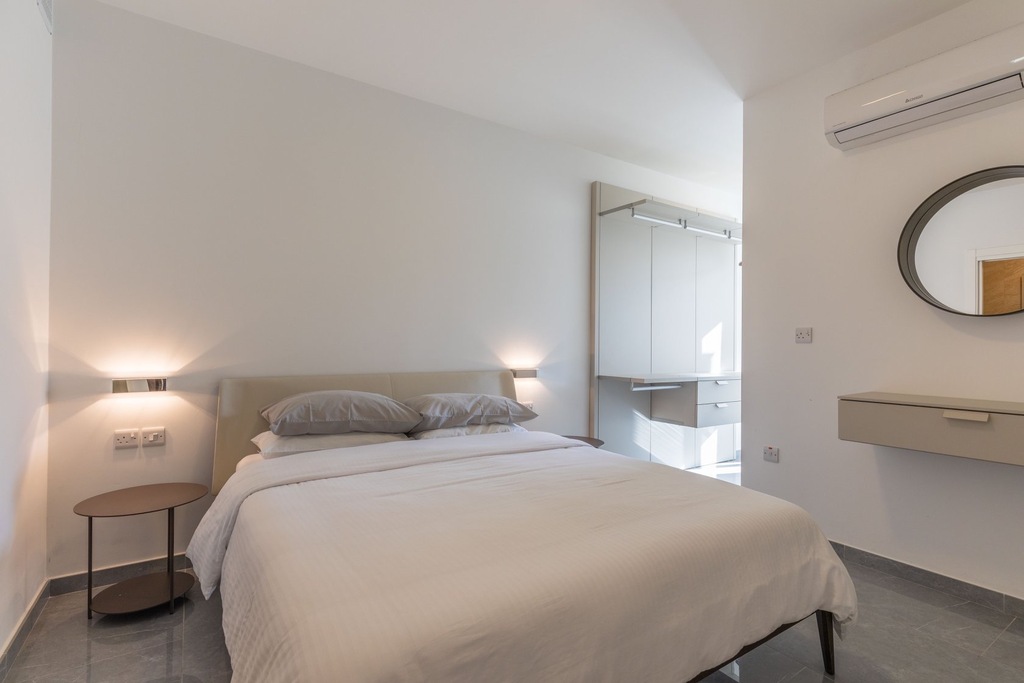 P_006792_St.Julians-apartment-to