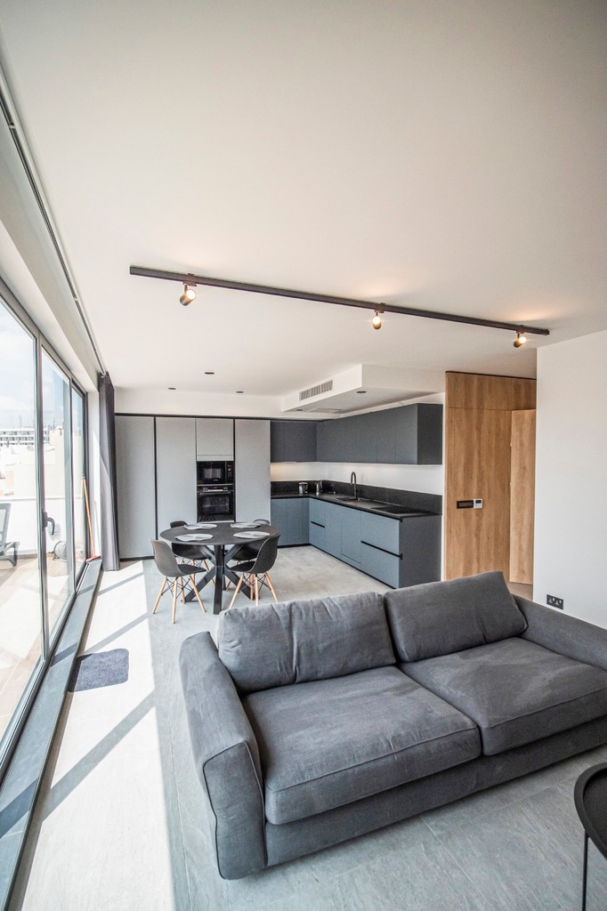 St Julians Seafront Penthouse's Image 5