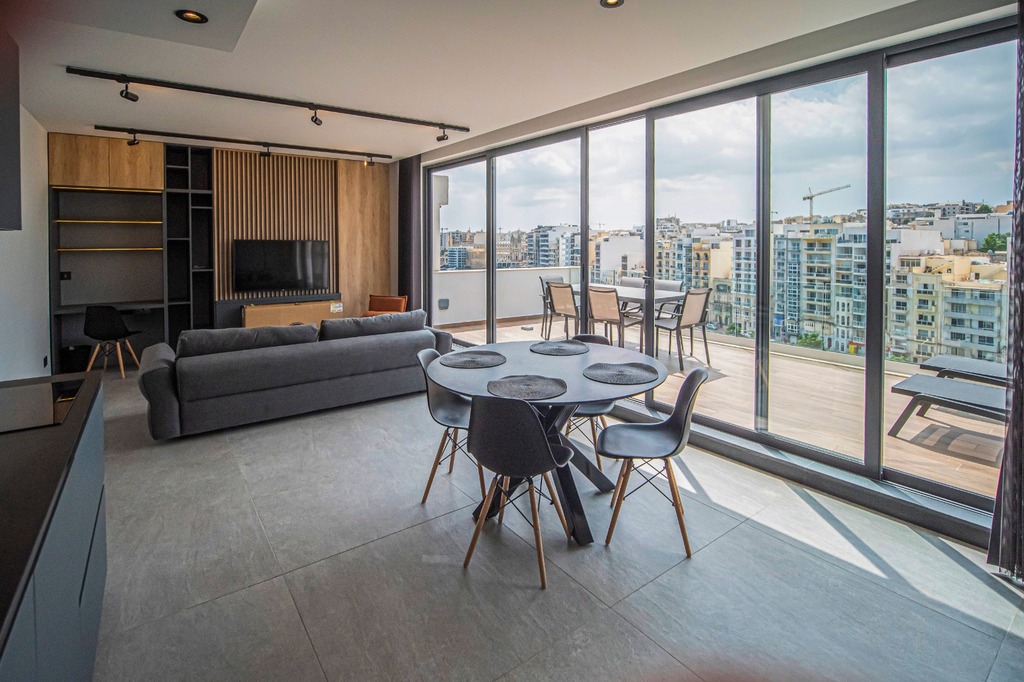 St Julians Seafront Penthouse's Image 3