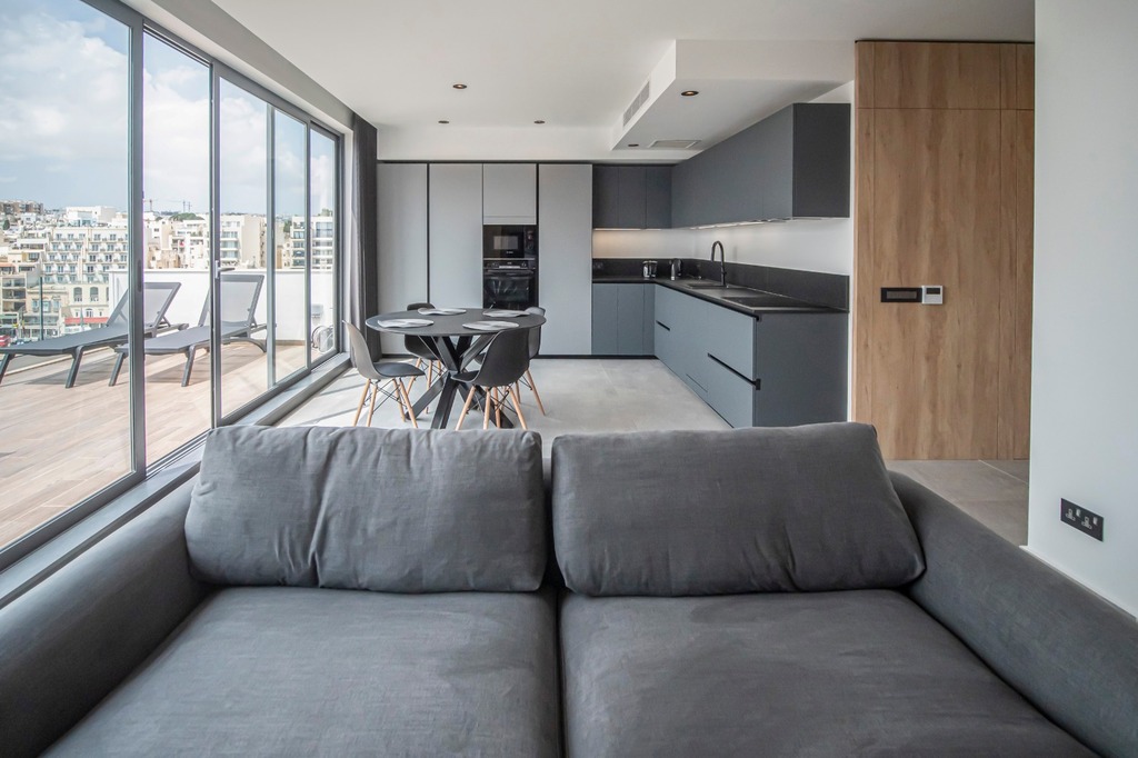 St Julians Seafront Penthouse's Image 6