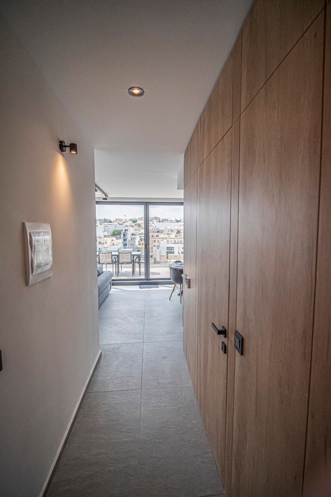 St Julians Seafront Penthouse's Image 18