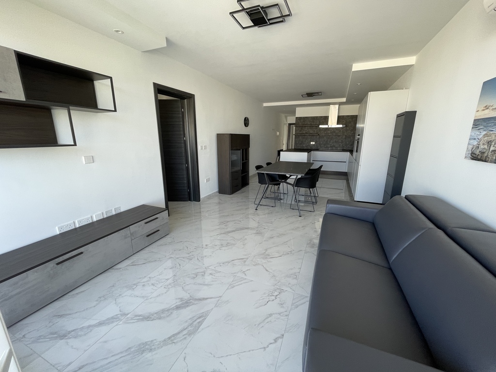 P_006874_St.Julians-apartment-to
