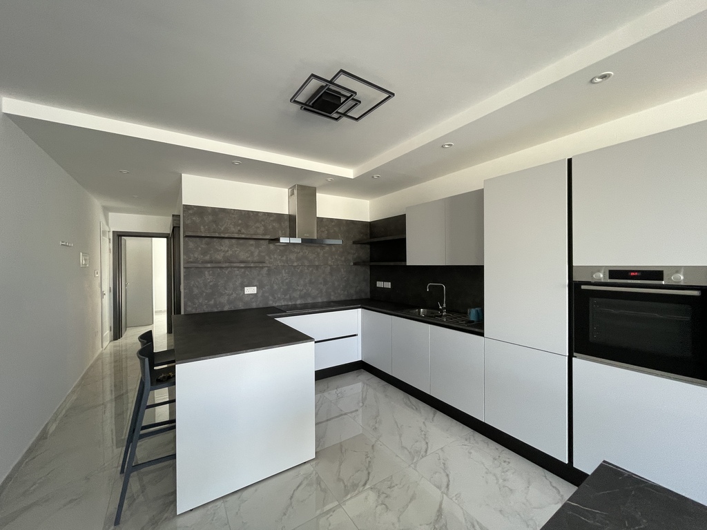 P_006874_St.Julians-apartment-to