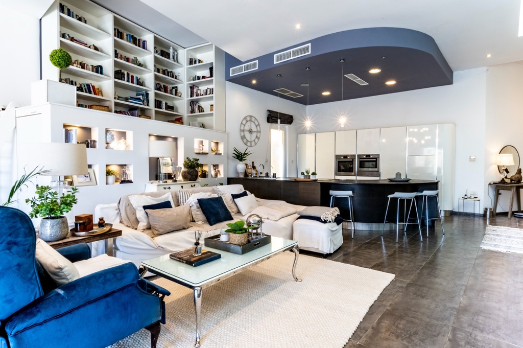 P_006925_Zebbug_house_of_charact